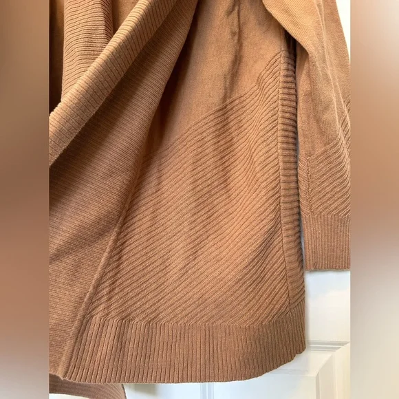 Open front sweater - Picture 4 of 8